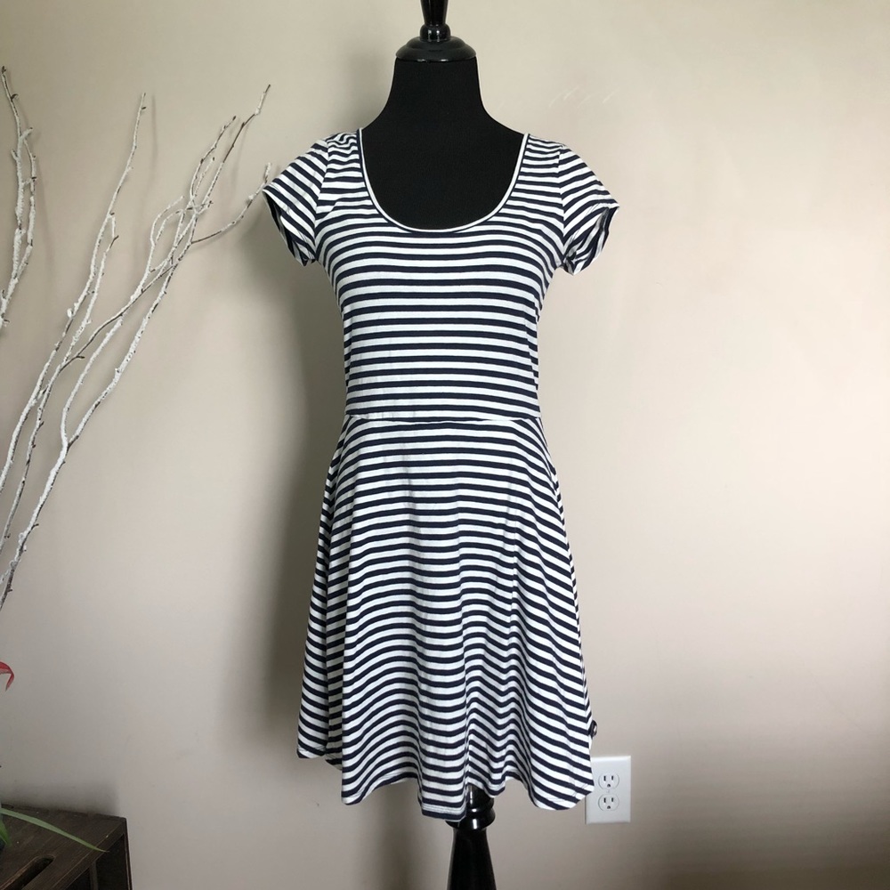American Eagle ❈ Navy & White Striped Dress